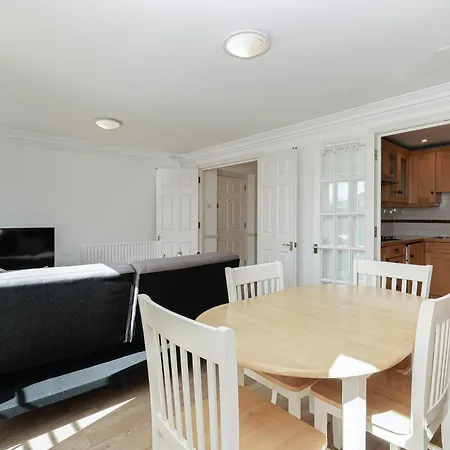 Two Bed Two Bath Kensington Apartment London Exterior photo