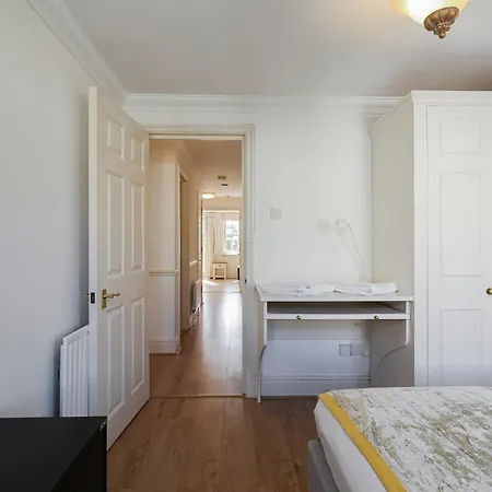 Two Bed Two Bath Kensington Apartment London Exterior photo