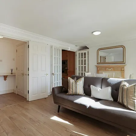 Two Bed Two Bath Kensington Apartment London Exterior photo